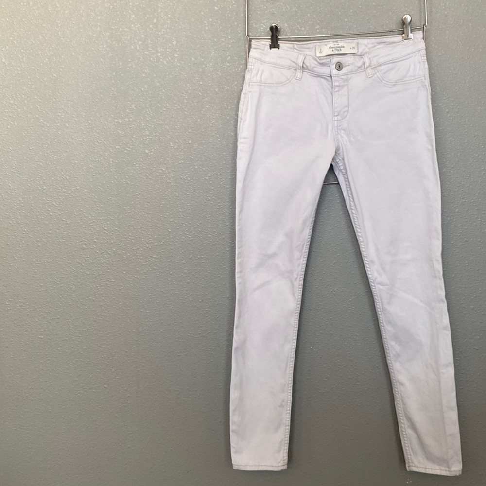 Off White Skinny Jeans by Abercrombie and Fitch Size 26